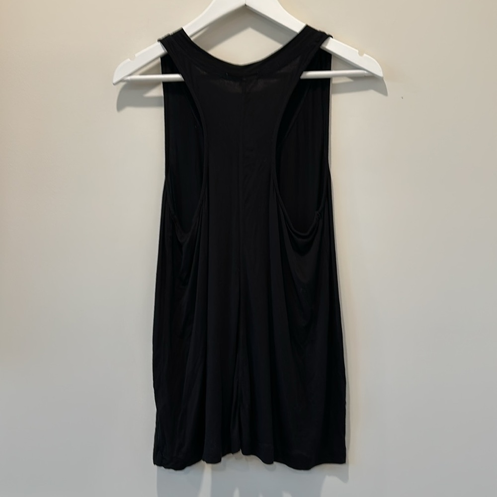 Women’s Simple Black V Neck Tank Top Sleeveless Blouse Size Small Layers Summer - Picture 7 of 8
